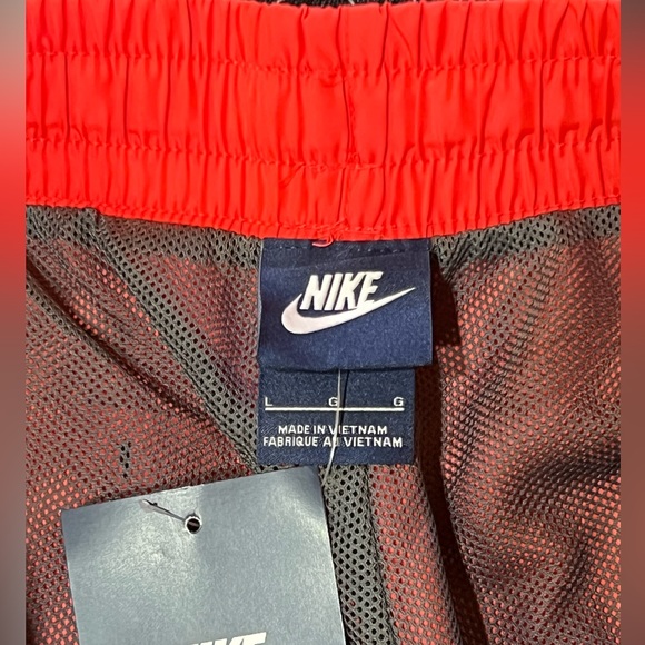 RARE 2013 NWT MENS NIKE COLOR BLOCK FLOW NSW SPORTSWEAR SWIMSUIT TRUNKS L SWIM - Picture 6 of 11